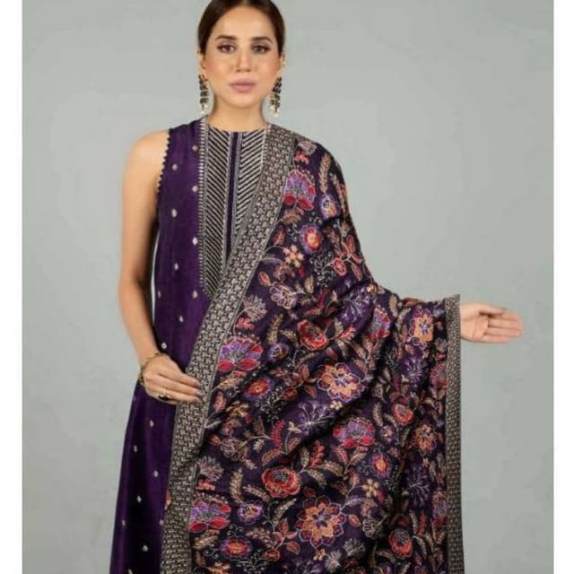 3pcs Unstitched Embroidered Suits